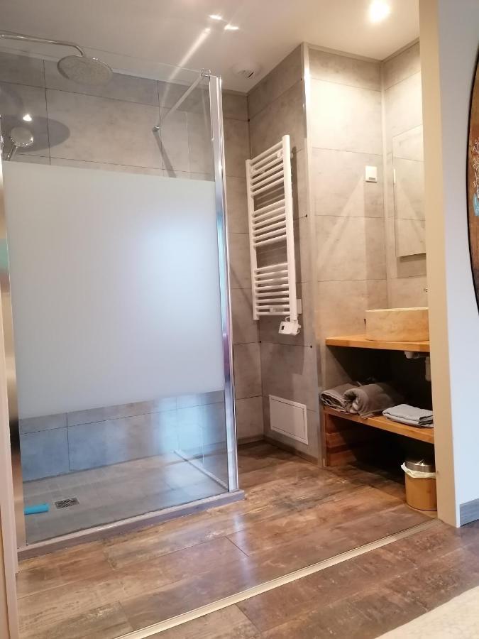 La Resiniere Bed and Breakfast Salles  Εξωτερικό φωτογραφία