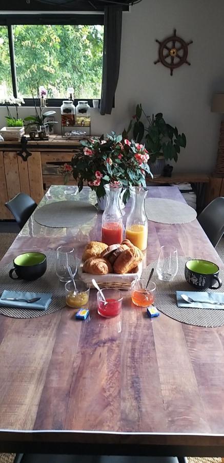 La Resiniere Bed and Breakfast Salles  Εξωτερικό φωτογραφία
