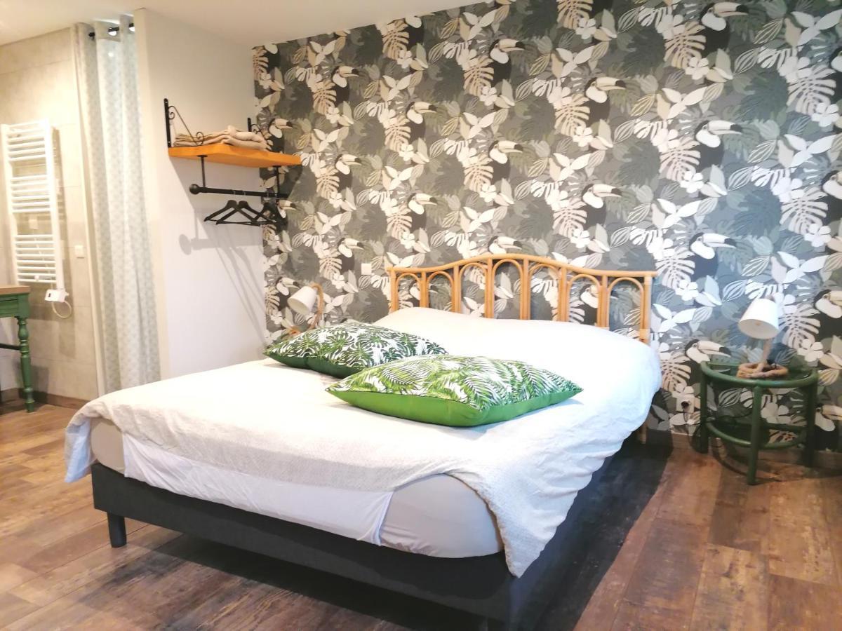 La Resiniere Bed and Breakfast Salles  Εξωτερικό φωτογραφία